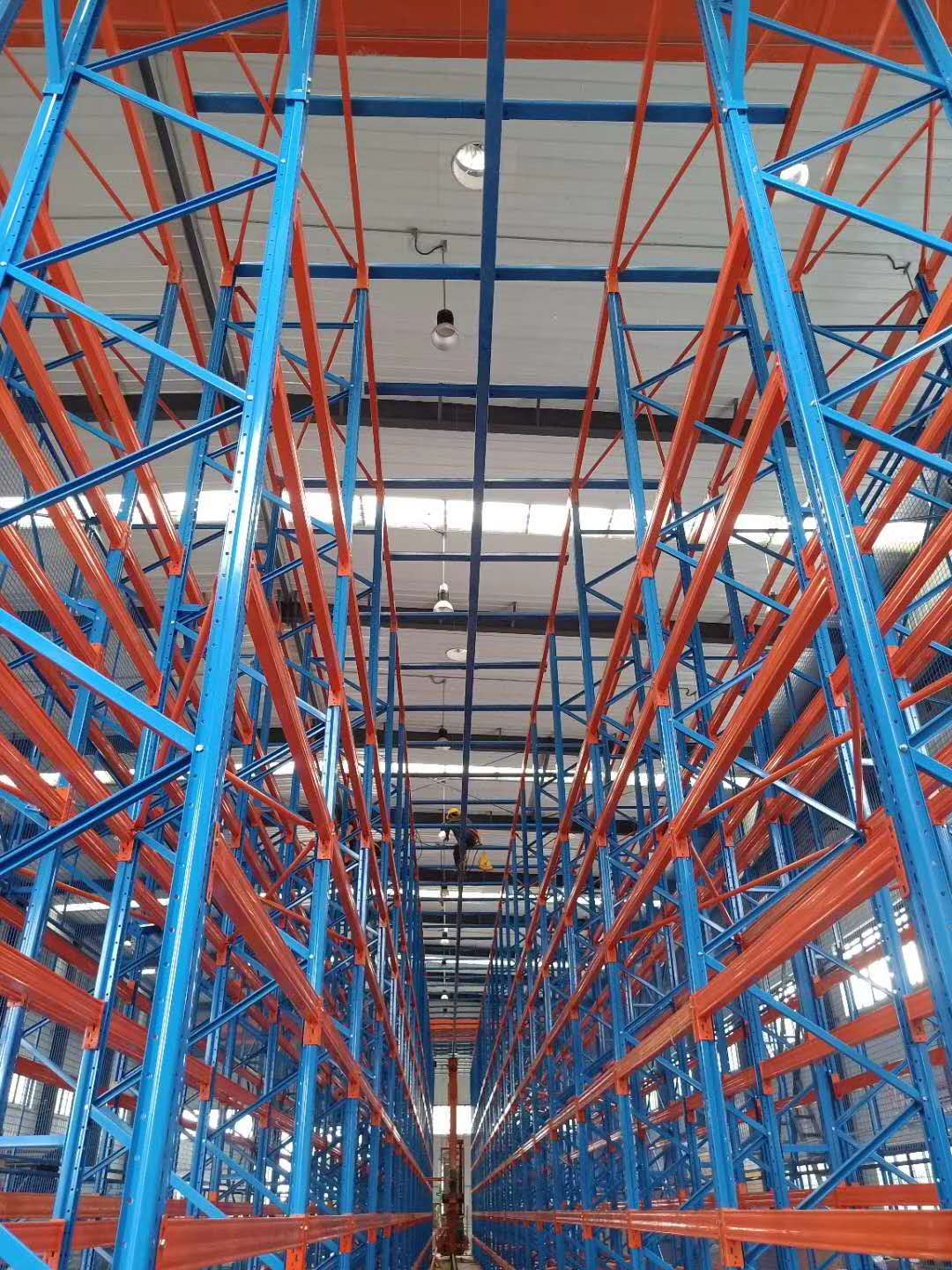 自動化立體庫貨架選型 關(guān)鍵要素深度解析